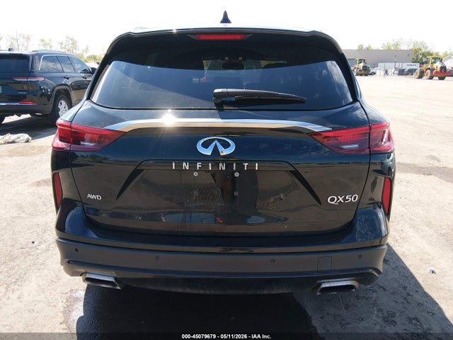 INFINITI Qx Luxe Awd