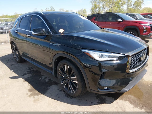 Salvage INFINITI Qx Image