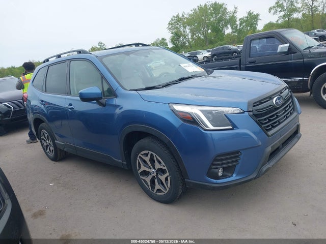 Salvage Subaru Forester Image