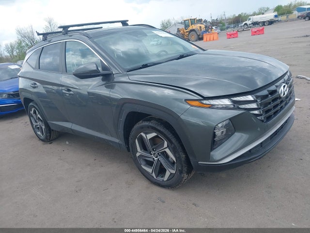 Salvage Hyundai TUCSON Image