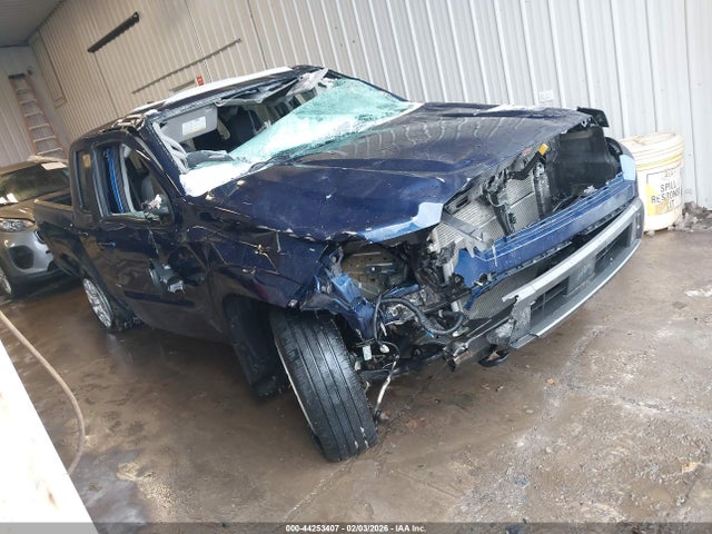 Salvage Nissan Frontier Image