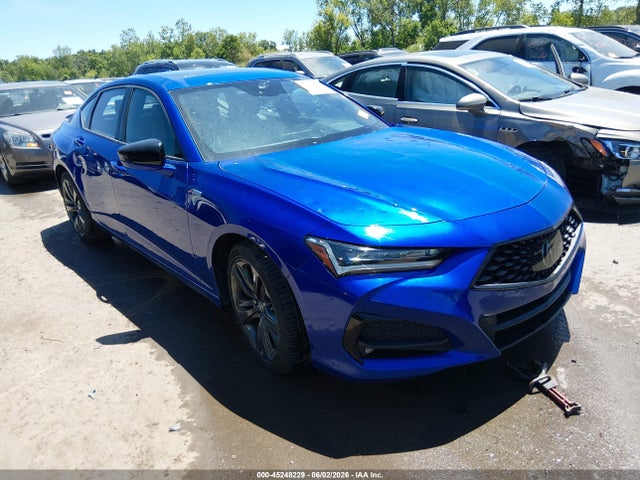 Salvage Acura TLX Image