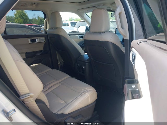 Ford Explorer Platinum