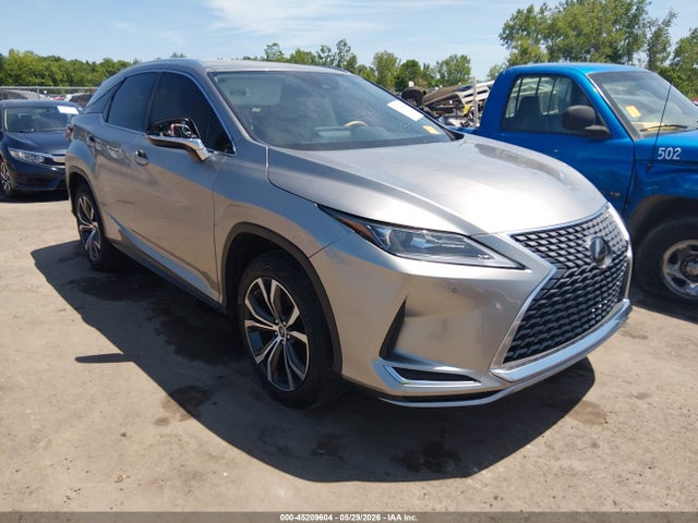 Salvage Lexus RX Image