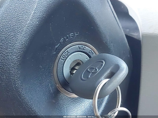 Toyota Sienna Le V6