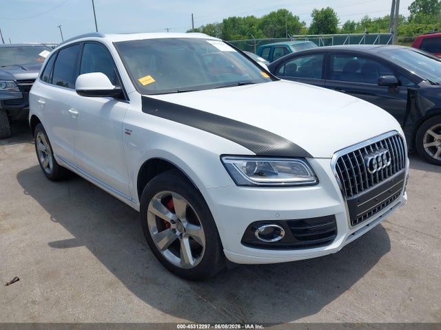 Salvage Audi Q5 Image
