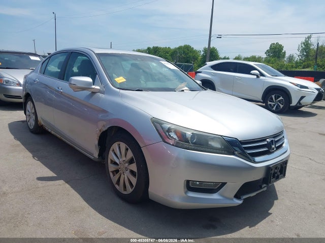 Salvage Honda Accord Image