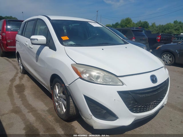 Salvage Mazda Mazda5 Image
