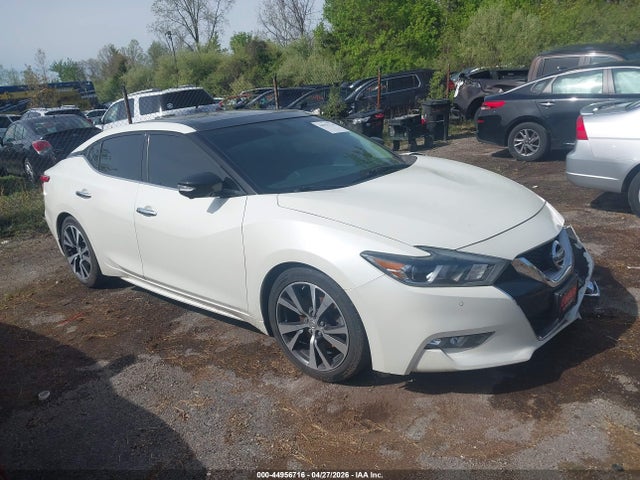 Salvage Nissan Maxima Image