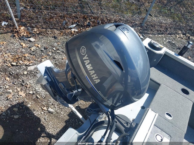 Alumacraft Boat