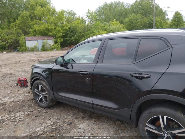 Volvo XC40 B5 Core