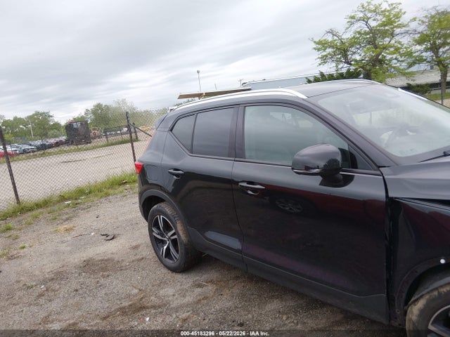 Volvo XC40 B5 Core