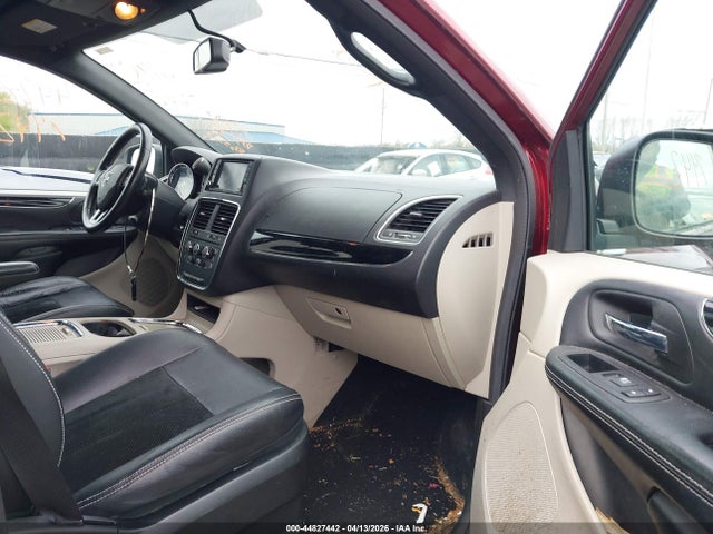 Dodge Grand Caravan Sxt