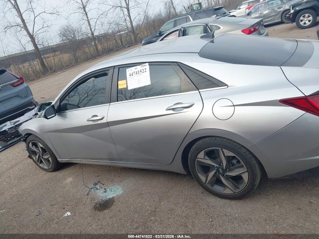 Hyundai ELANTRA Limited