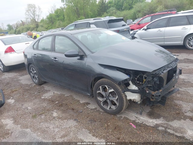 Salvage Kia Forte Image