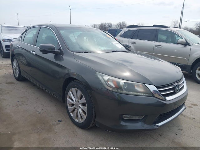 Salvage Honda Accord Image