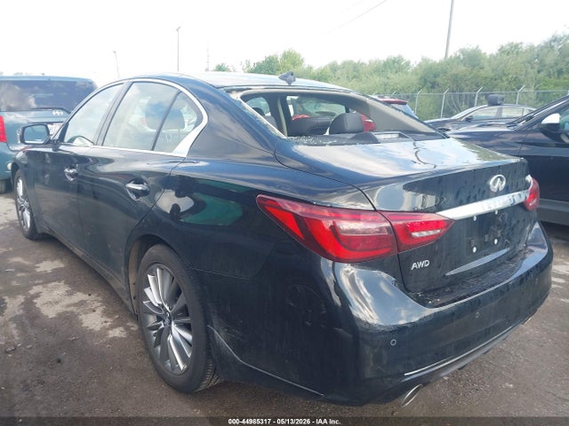 INFINITI Q50 Luxe Awd