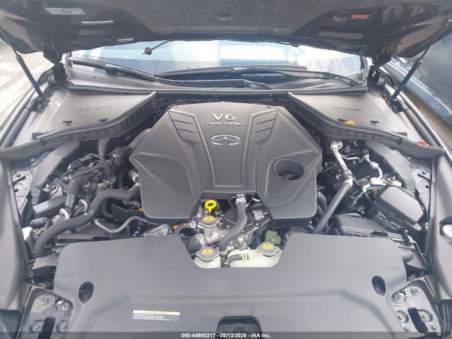 INFINITI Q50 Luxe Awd
