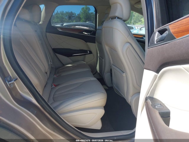 Lincoln MKC Select
