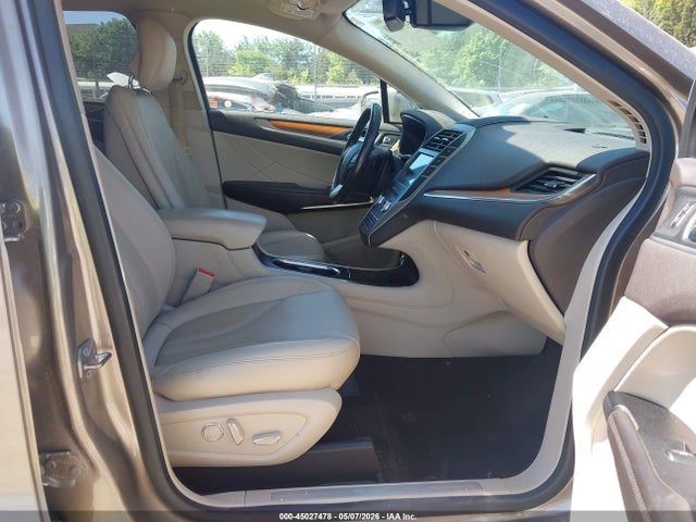 Lincoln MKC Select