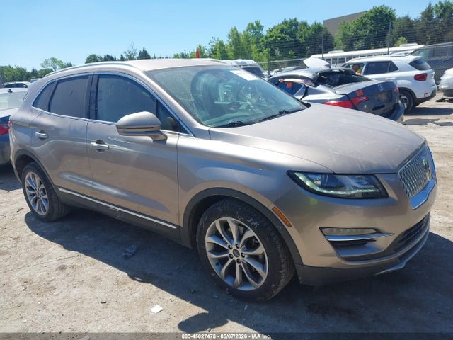 Lincoln MKC Select