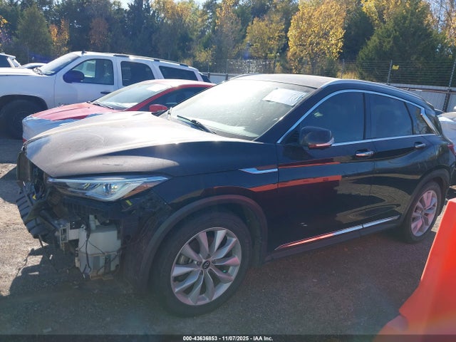 INFINITI Qx Essential