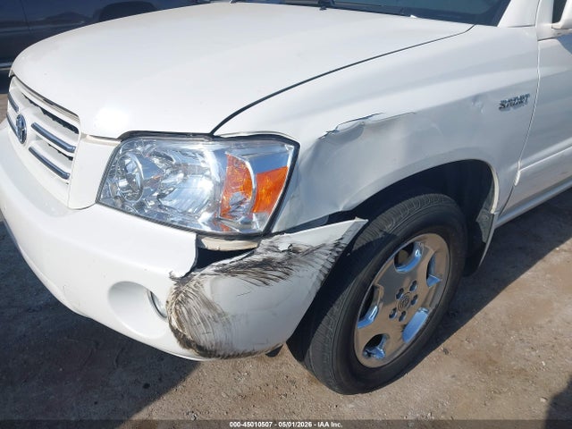 Toyota Highlander Sport V6