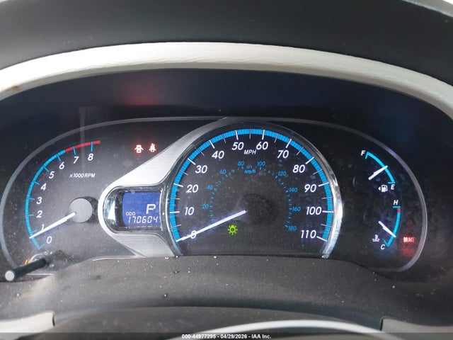 Toyota Sienna Xle V6 8 Passenger
