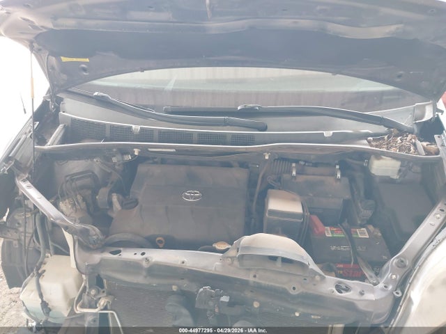 Toyota Sienna Xle V6 8 Passenger