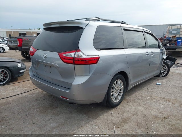 Toyota Sienna Xle 8 Passenger