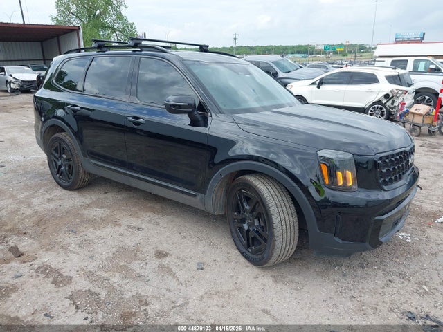 Salvage Kia Telluride Image