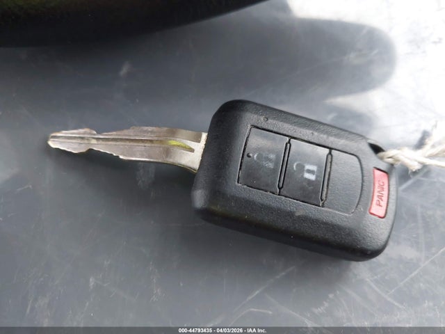 Mitsubishi Outlander 2.0 Es