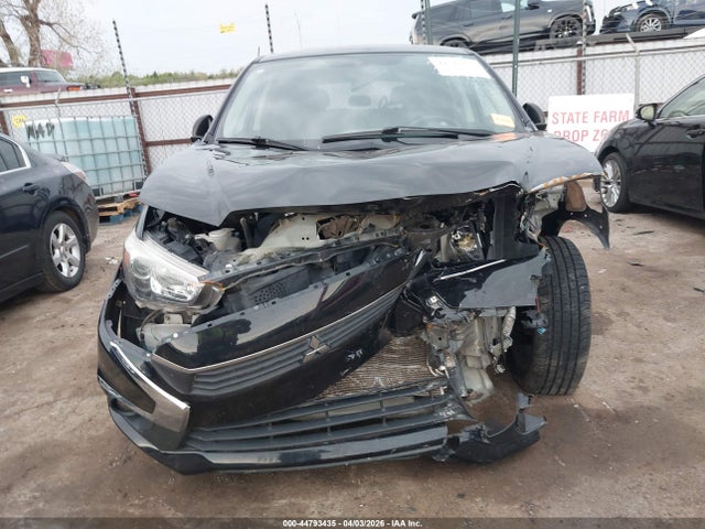 Mitsubishi Outlander 2.0 Es