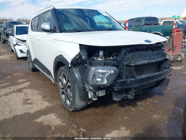 Salvage Kia Soul Image