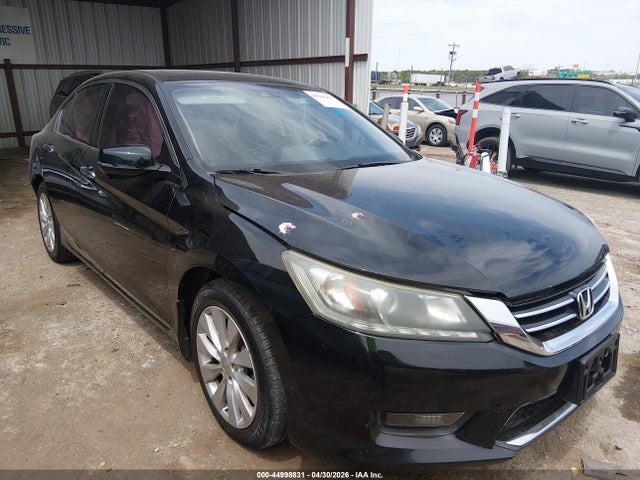 Salvage Honda Accord Image