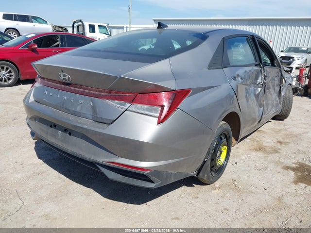 Hyundai ELANTRA Sel