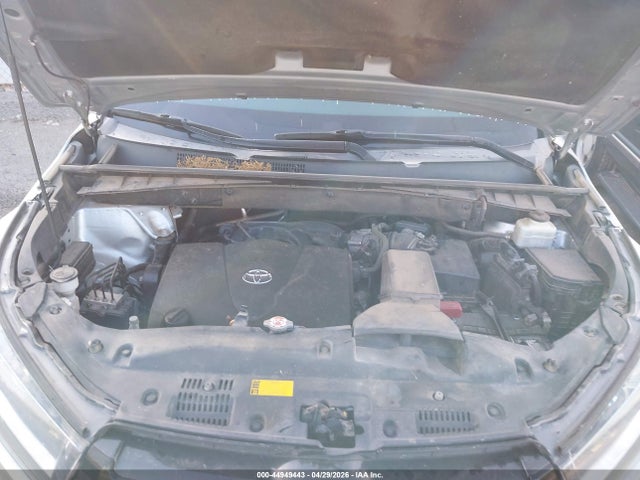 Toyota Highlander Se
