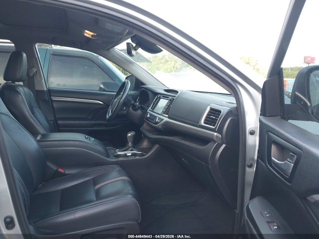 Toyota Highlander Se