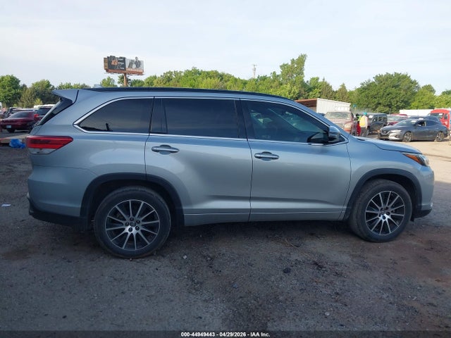 Toyota Highlander Se