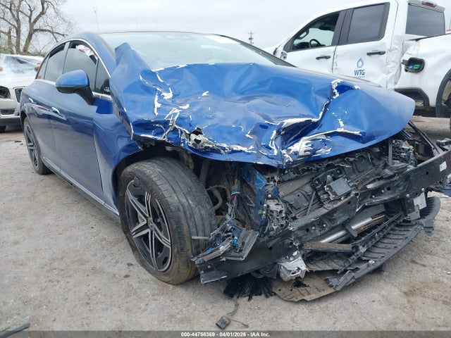 Salvage Mercedes-Benz EQE Image