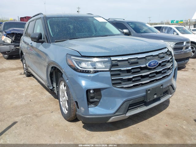 Salvage Ford Explorer Image