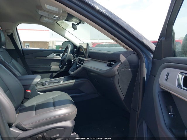 Ford Explorer Active