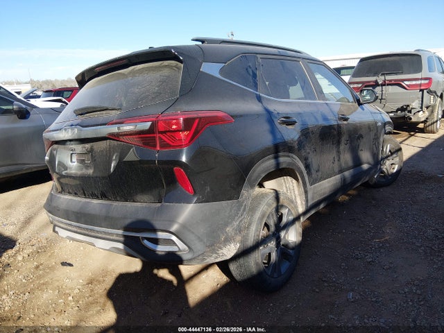 Kia Seltos S