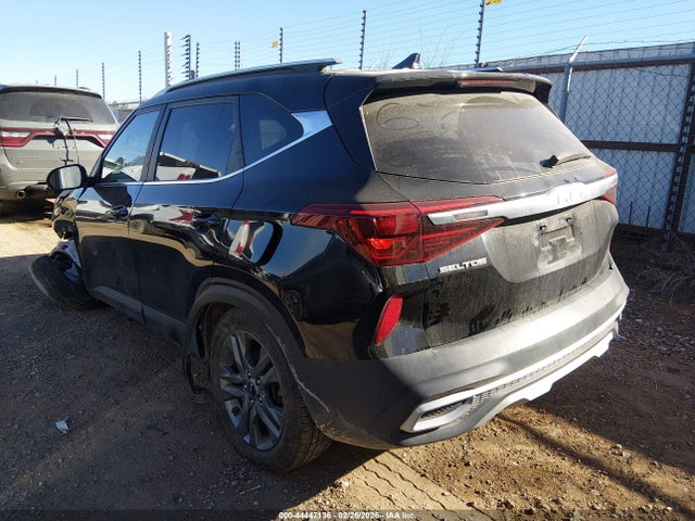 Kia Seltos S