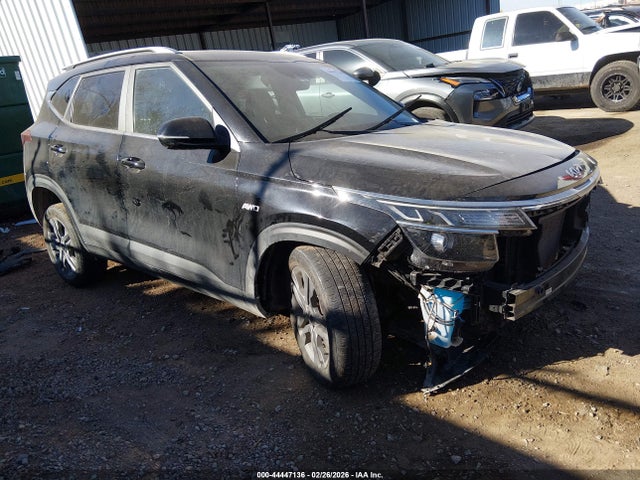 Salvage Kia Seltos Image