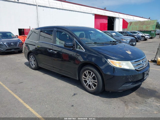 Salvage Honda Odyssey Image