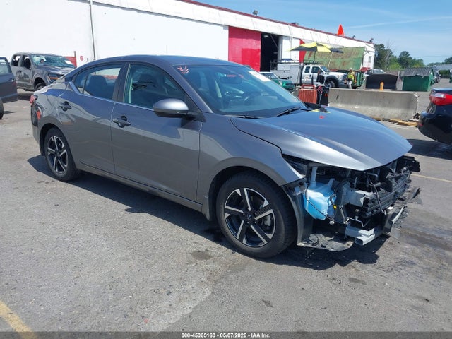 Salvage Nissan Sentra Image