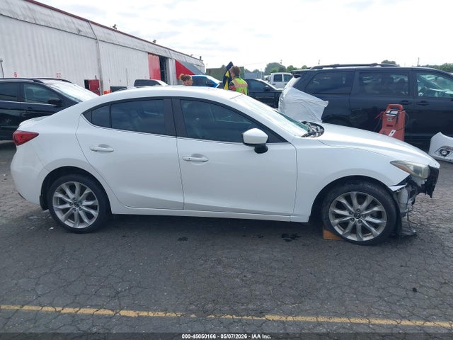 Mazda Mazda3 S Touring
