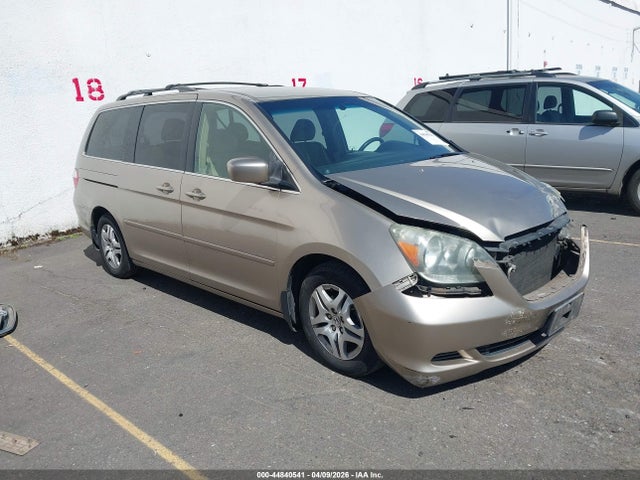Salvage Honda Odyssey Image