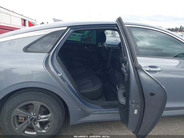 Kia K5 Lxs